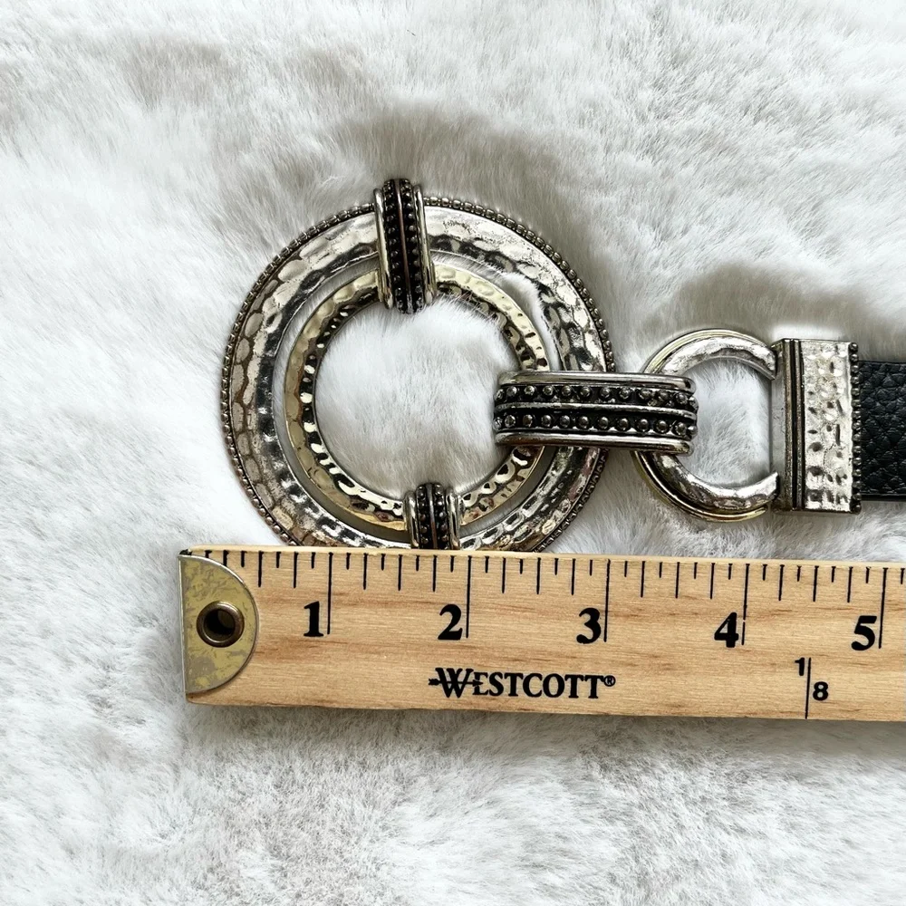 CHICO’S GENUINE LEATHER O RING HOOK BELT SIZE MEDIUM/LARGE CHIC MINIMALIST - Picture 6 of 10